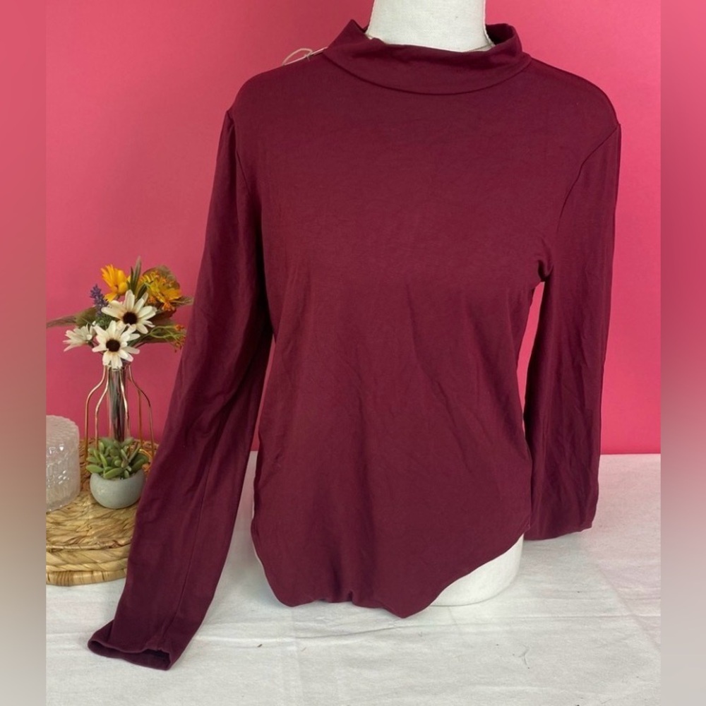 2/$13-NWOT- Long Sleeve Bodysuit